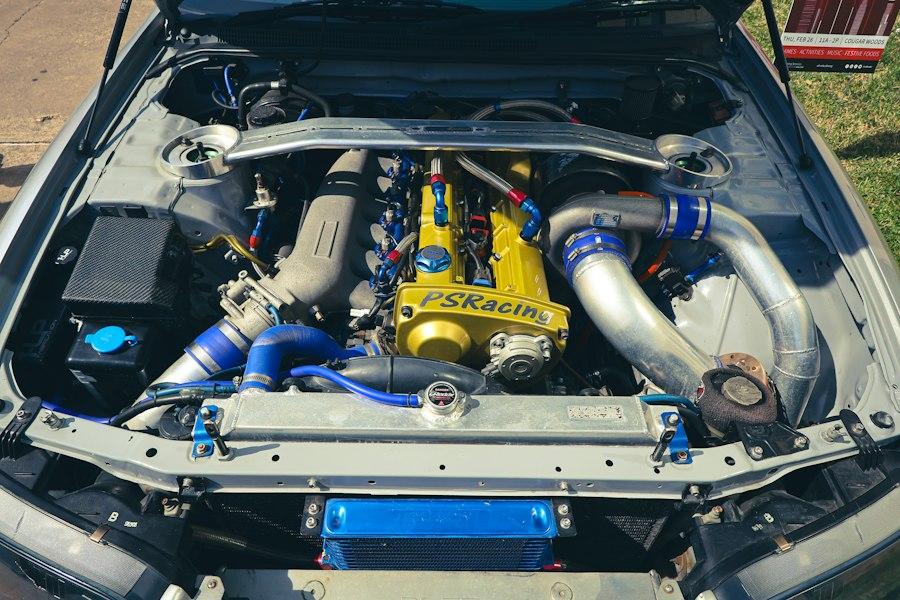 Moteur préparé avec kit d'admission, durites de suralimentation et échangeur