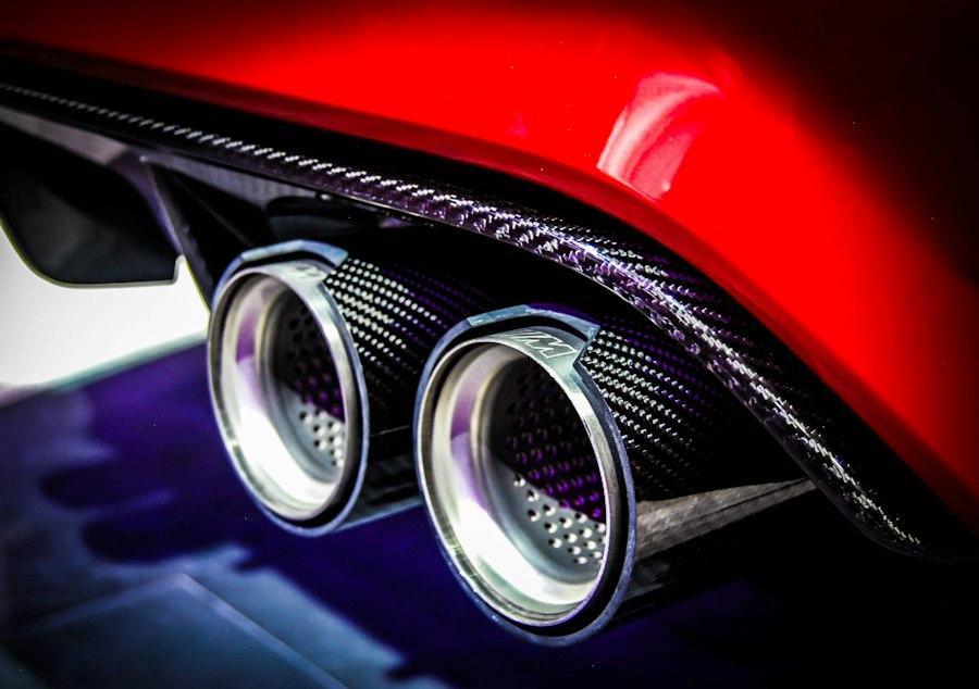 Sorties d'échappement sport en carbone et inox